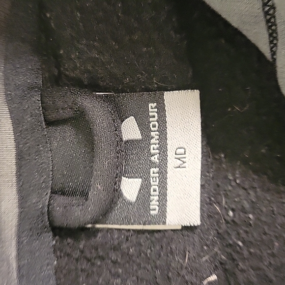 Men's Under Armour Hoodie - Picture 4 of 4